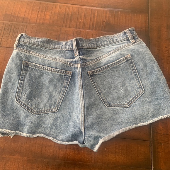 Altar’D State Jean Shorts - Size Large - Picture 2 of 2